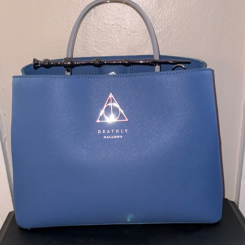 Loungefly Harry Potter Ravenclaw Deathly Hallows Handbag – Elder Wand Handle